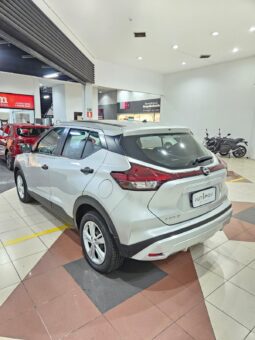 Nissan Kicks Active full