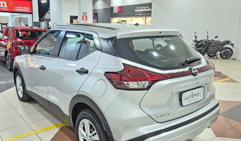 Nissan Kicks Active full