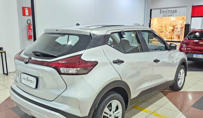 Nissan Kicks Active full