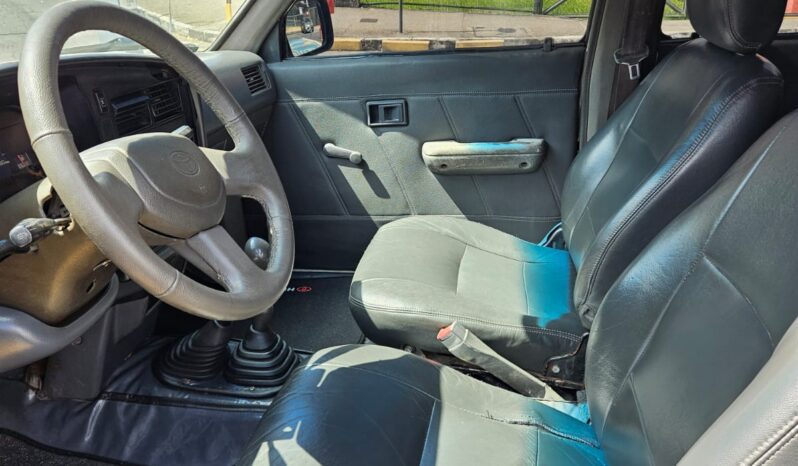 Toyota Hilux 3.0 4×4 full