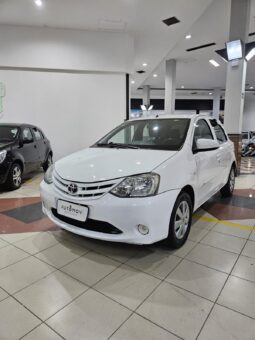 Toyota Etios 1.3 full