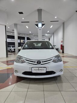 Toyota Etios 1.3 full