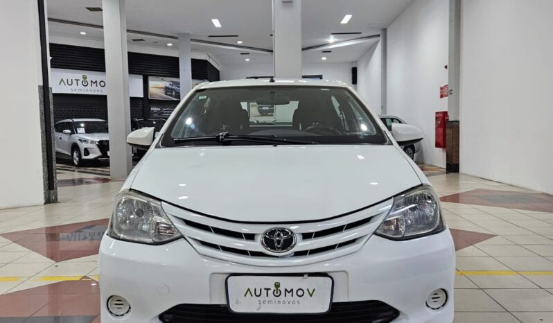 Toyota Etios 1.3 full