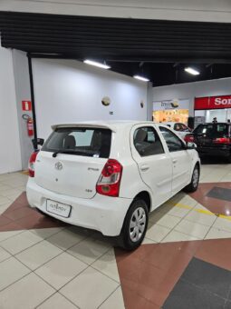 Toyota Etios 1.3 full