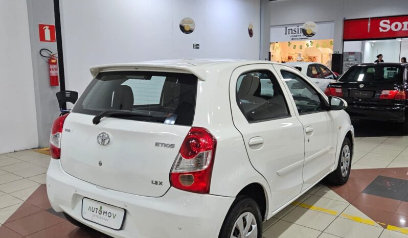 Toyota Etios 1.3 full