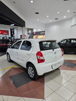 Toyota Etios 1.3 full