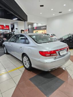 Hyundai Azera V6 full