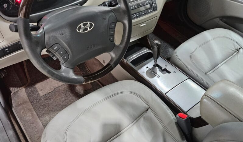 Hyundai Azera V6 full