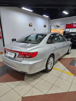 Hyundai Azera V6 full