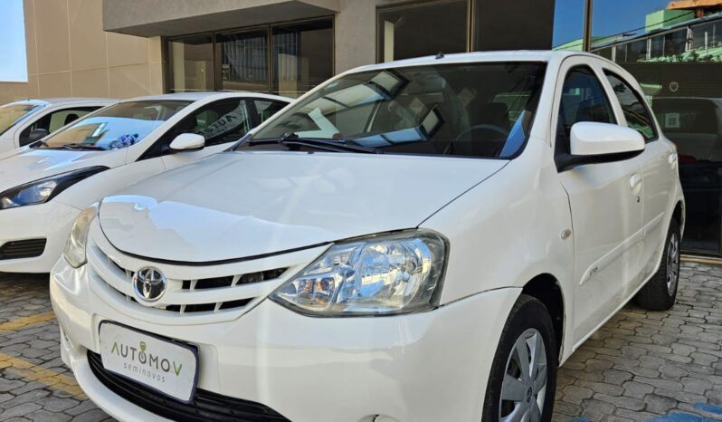 Toyota Etios 1.3 full