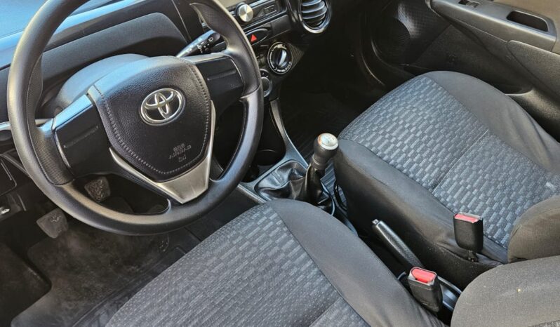 Toyota Etios 1.3 full