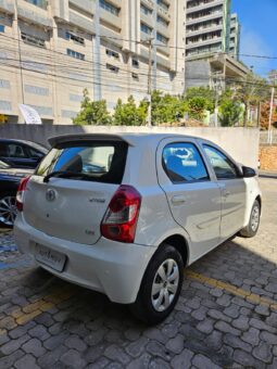 Toyota Etios 1.3 full
