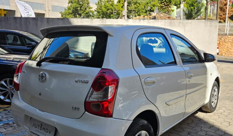 Toyota Etios 1.3 full