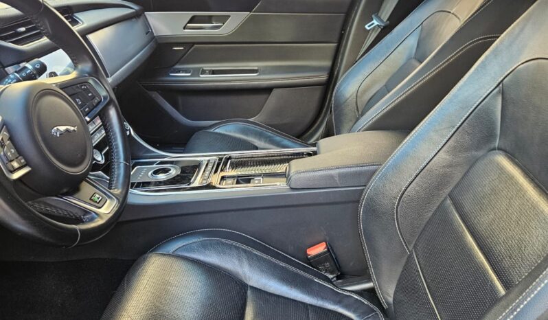 Jaguar XF Sport 25T full